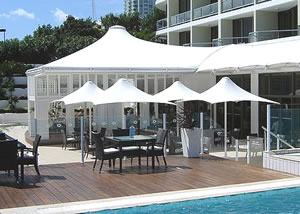 restaurant shade umbrellas